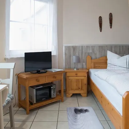 Ruhig Gelegenes 1 Zimmer Appartment Bad Staffelstein Zewnętrze zdjęcie