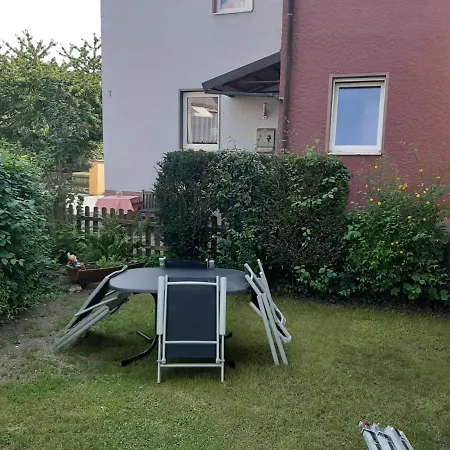 Ruhig Gelegenes 1 Zimmer Appartment Bad Staffelstein Zewnętrze zdjęcie